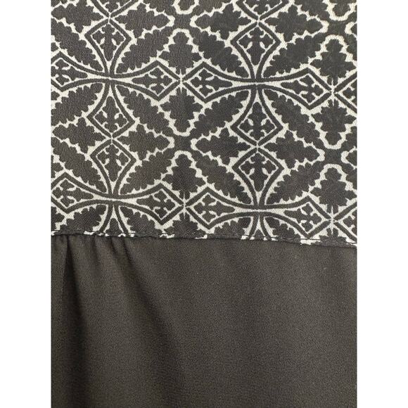 Timing Black Geometric Design Work Career Casual Blouse Top Women’s Size Small - Picture 8 of 10